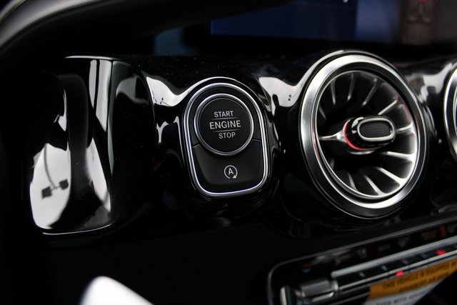 Vehicle image 13 of 34