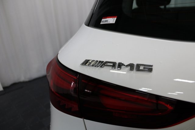 Vehicle image 26 of 34
