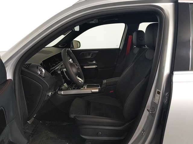 Vehicle image 10 of 25