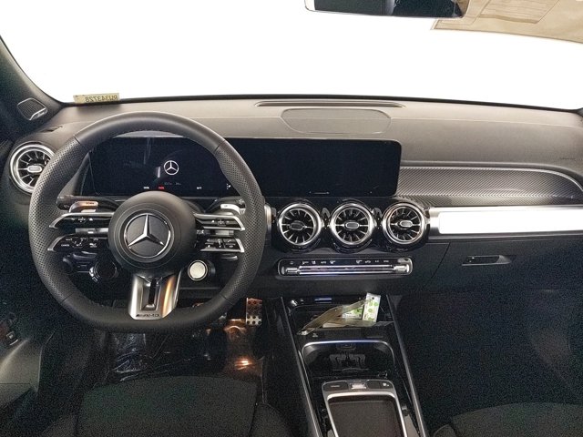 Vehicle image 18 of 25