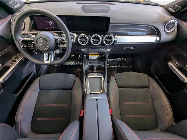 Vehicle image 14 of 20