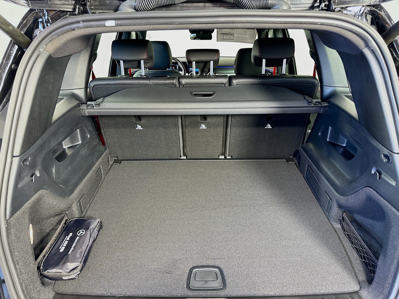 Vehicle image 28 of 30