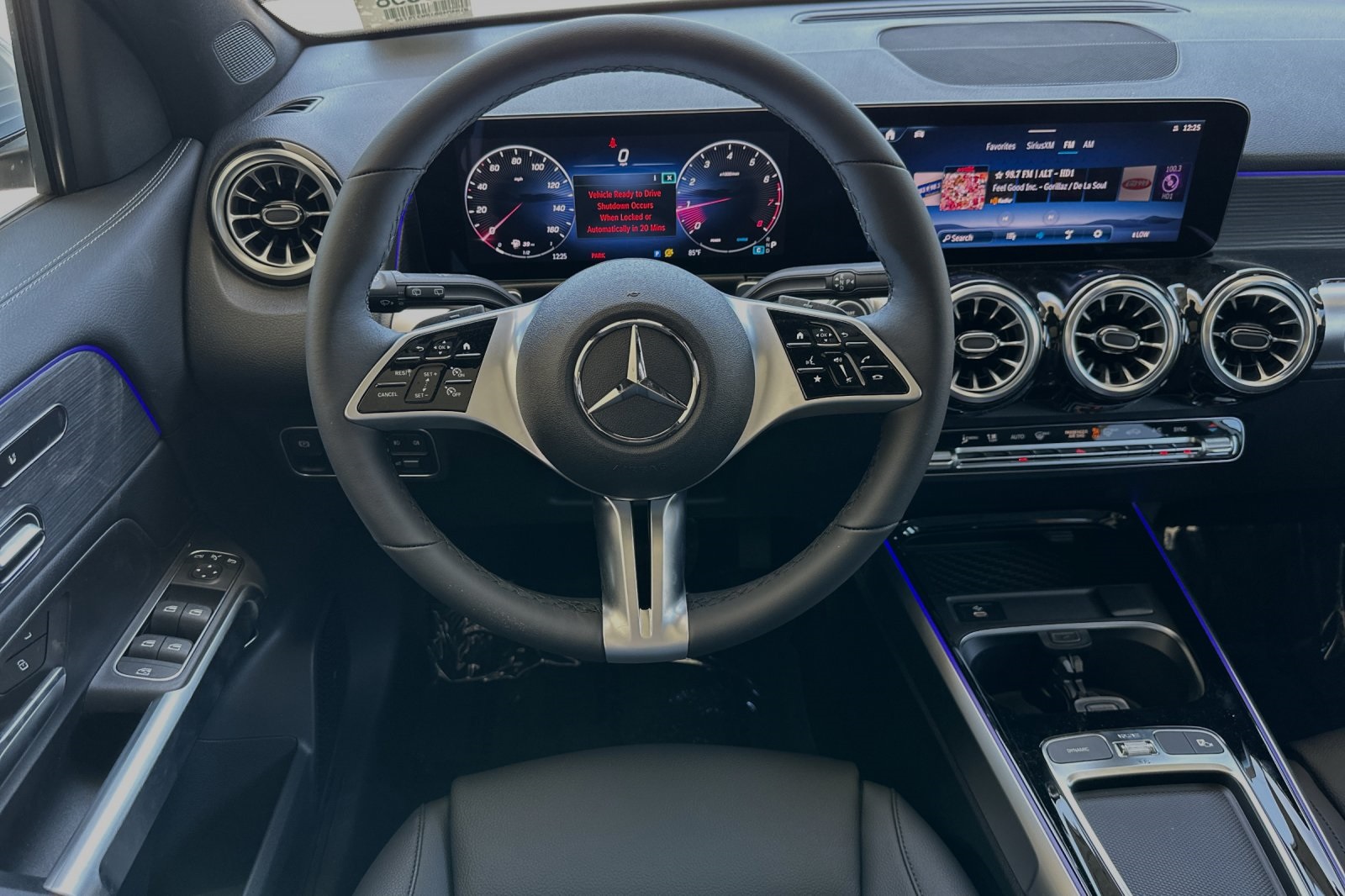 Vehicle image 15 of 30