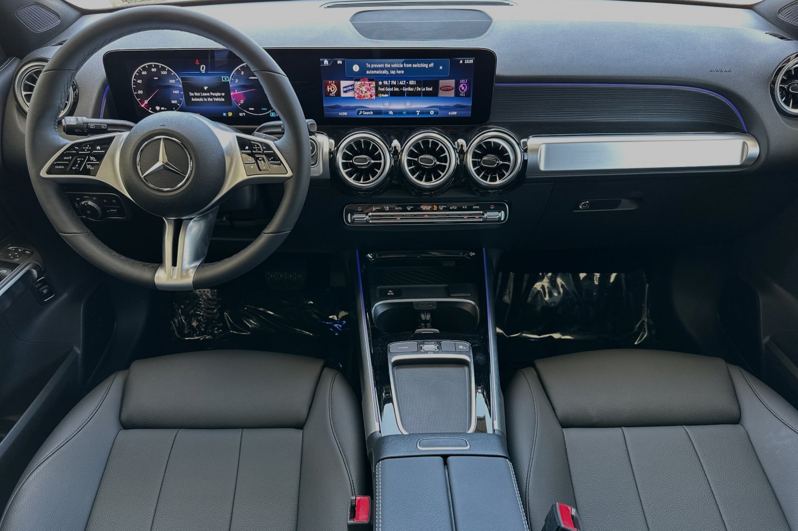 Vehicle image 14 of 30