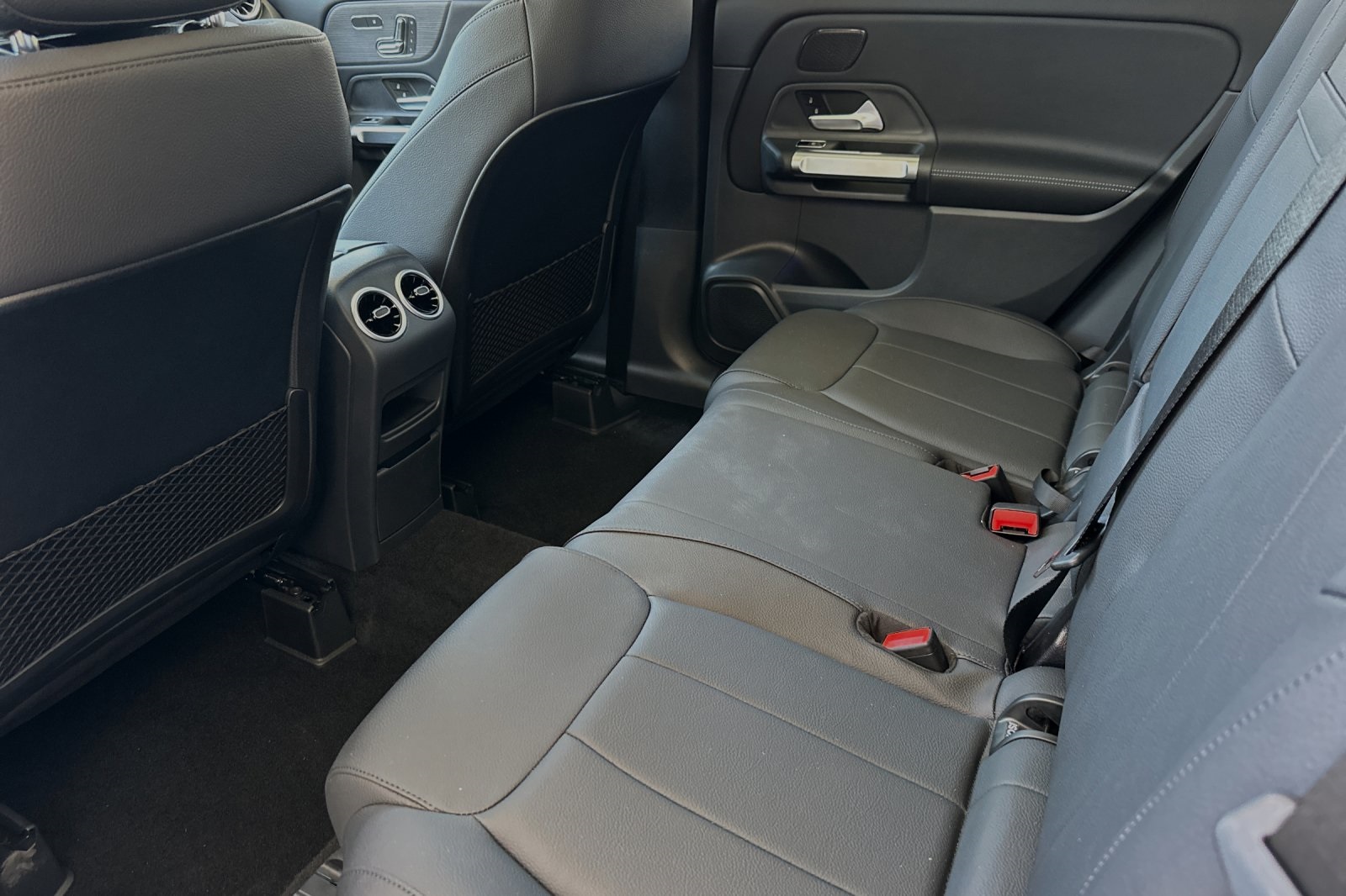 Vehicle image 13 of 30