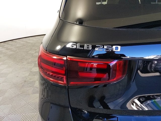 Vehicle image 25 of 25