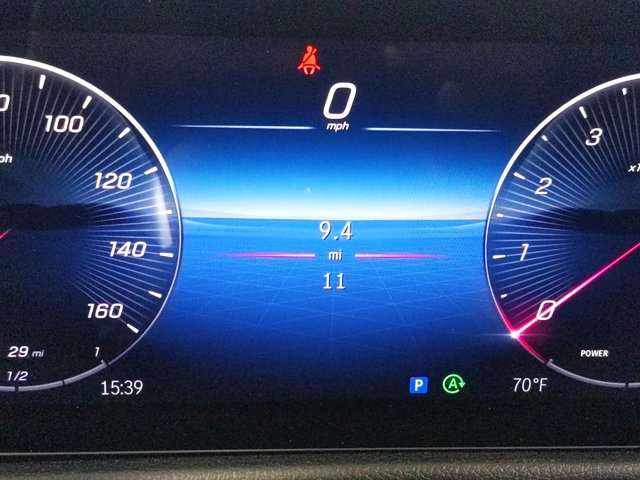 Vehicle image 22 of 25