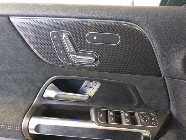 Vehicle image 9 of 25