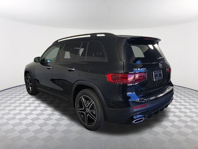 Vehicle image 6 of 25