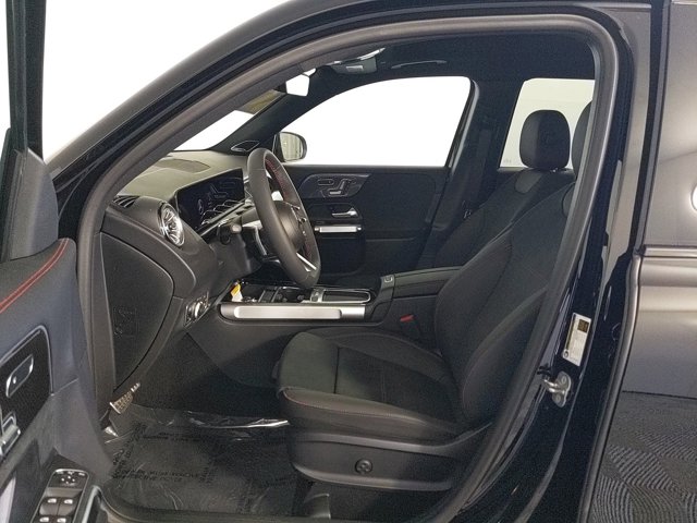 Vehicle image 10 of 25
