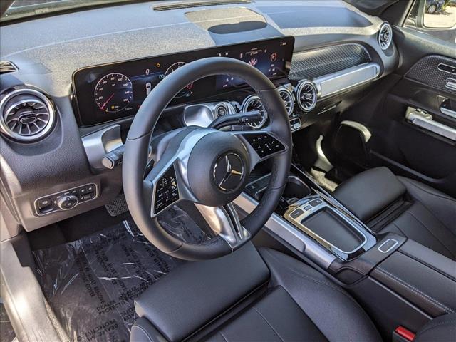 Vehicle image 7 of 16