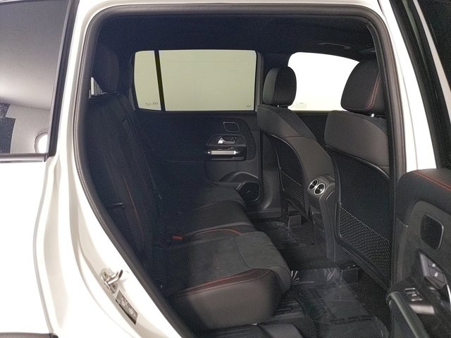 Vehicle image 24 of 25