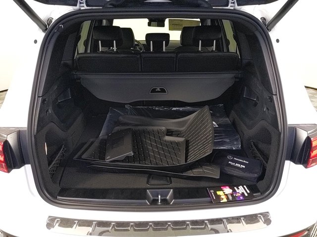 Vehicle image 20 of 25