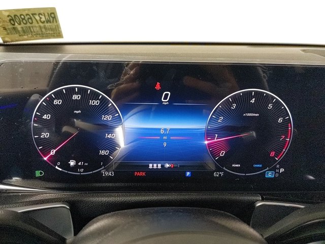 Vehicle image 16 of 25