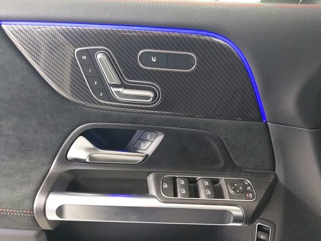 Vehicle image 9 of 25