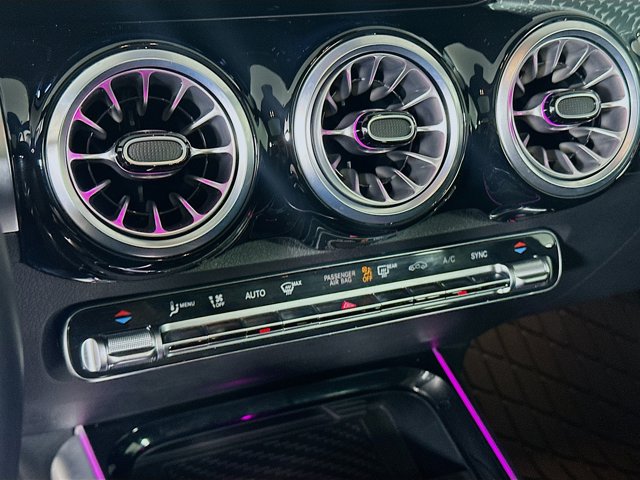 Vehicle image 18 of 37