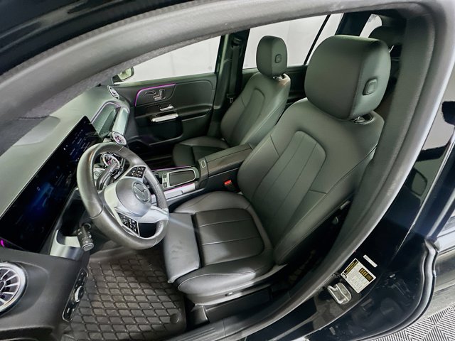Vehicle image 11 of 37