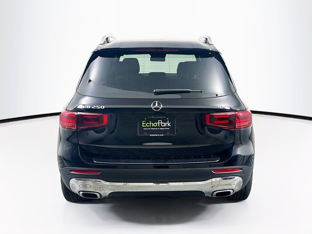 Vehicle image 7 of 37