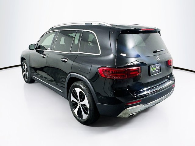 Vehicle image 8 of 37