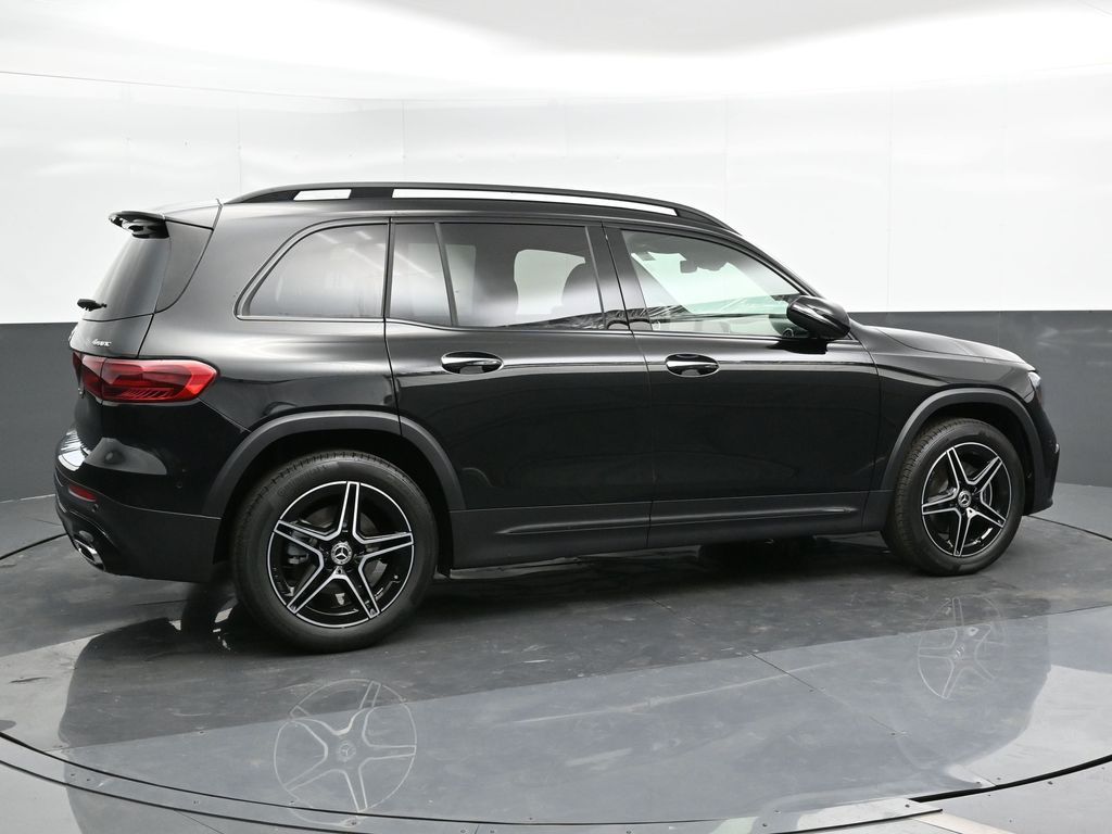 Vehicle image 15 of 50