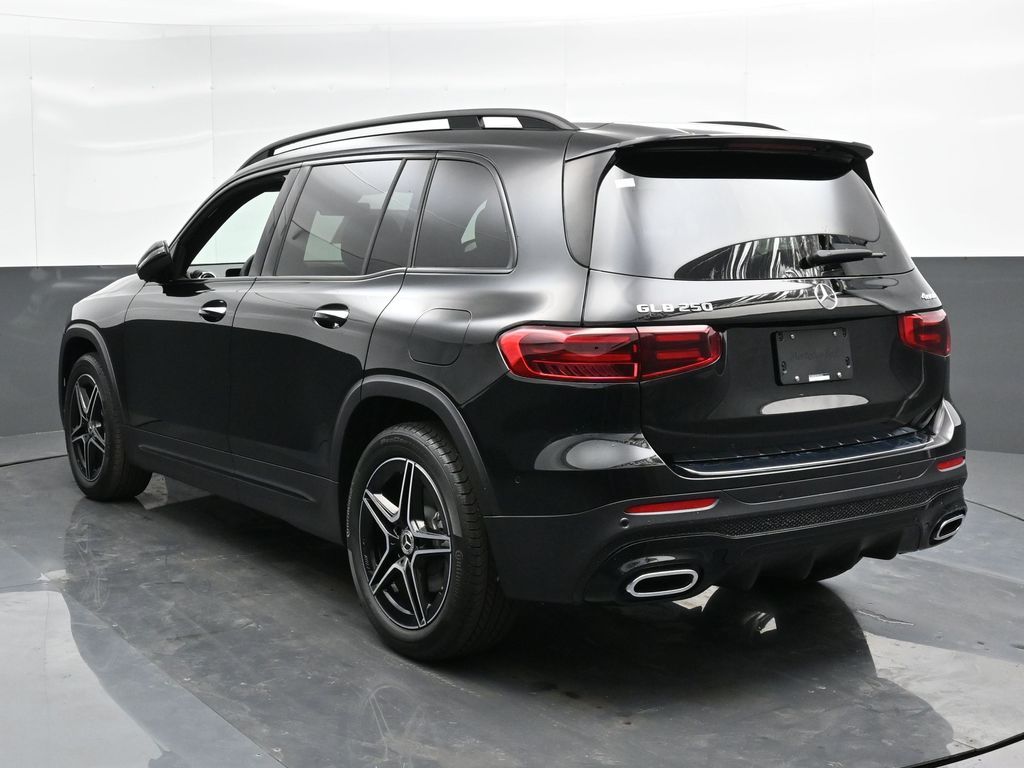 Vehicle image 24 of 50