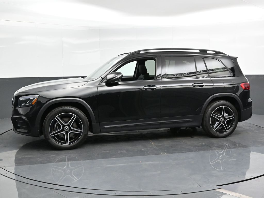 Vehicle image 4 of 50