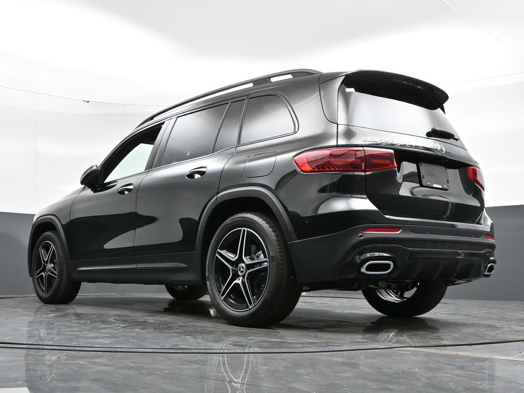 Vehicle image 25 of 50