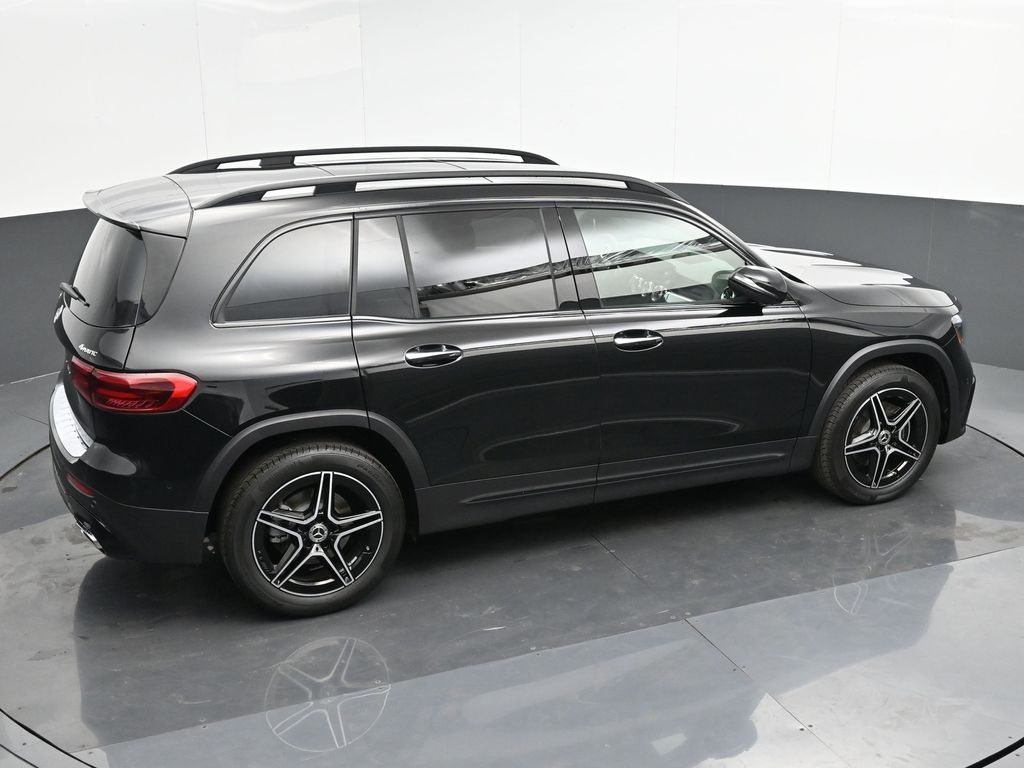 Vehicle image 16 of 50