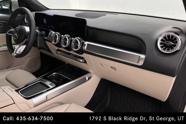 Vehicle image 24 of 25