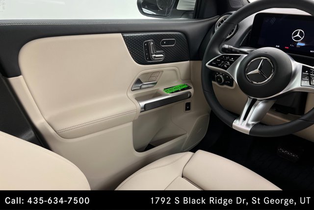 Vehicle image 11 of 25