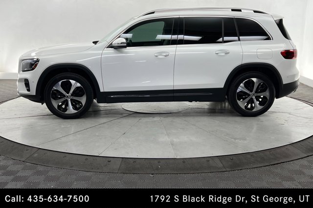 Vehicle image 8 of 25