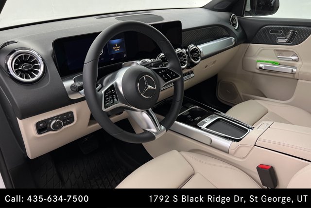 Vehicle image 15 of 25