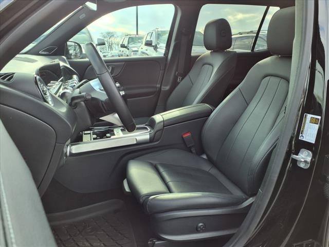 Vehicle image 13 of 29