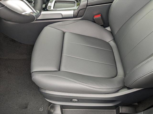 Vehicle image 4 of 16