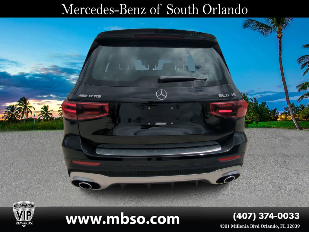 2024 Mercedes-Benz GLB AMG 35 Image 5 of 25