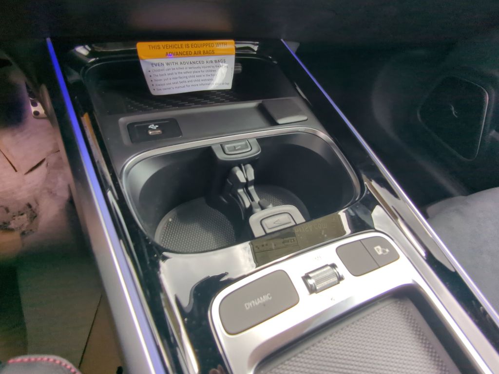 2024 Mercedes-Benz GLB AMG 35 Image 14 of 25