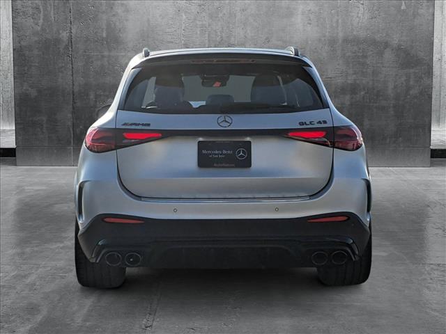Vehicle image 7 of 17
