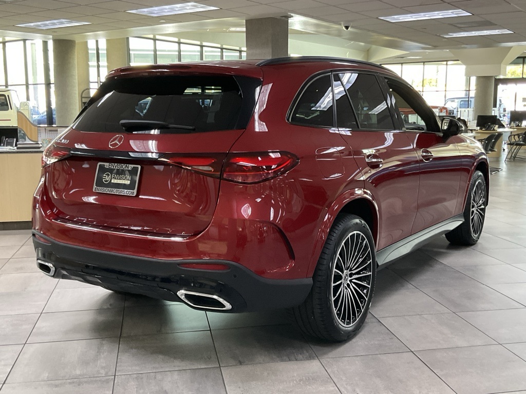 Vehicle image 9 of 27