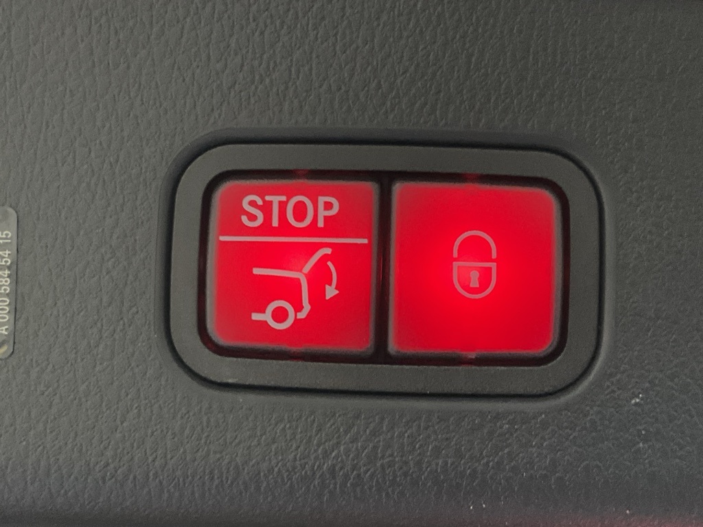 Vehicle image 14 of 27