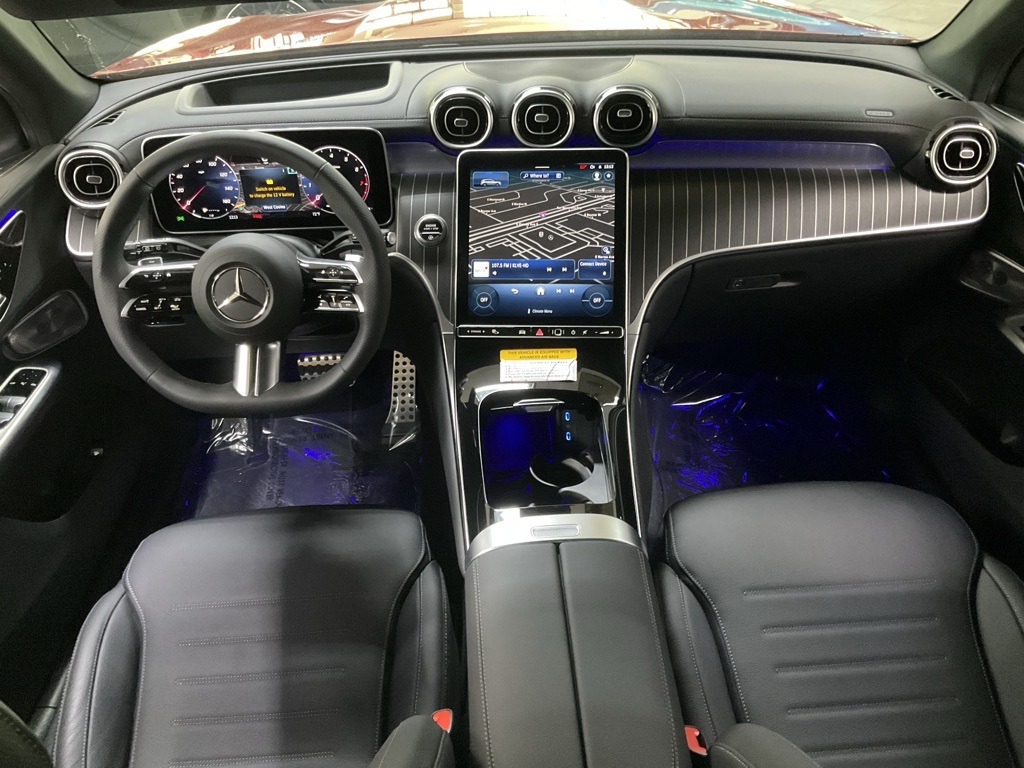 Vehicle image 25 of 27