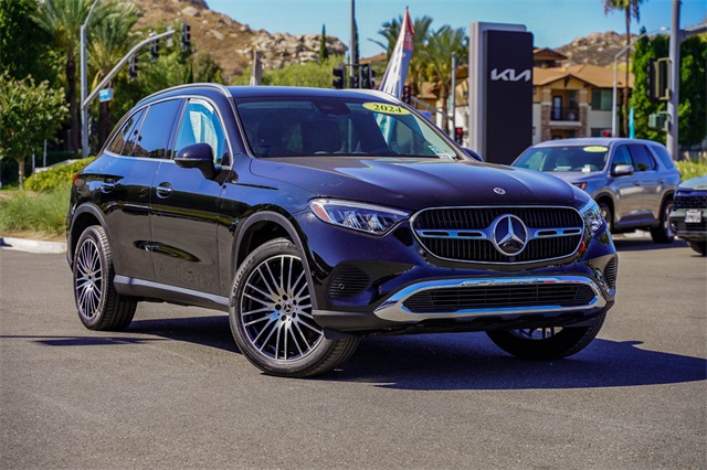 2024 Mercedes-Benz GLC 300 Image 3 of 28