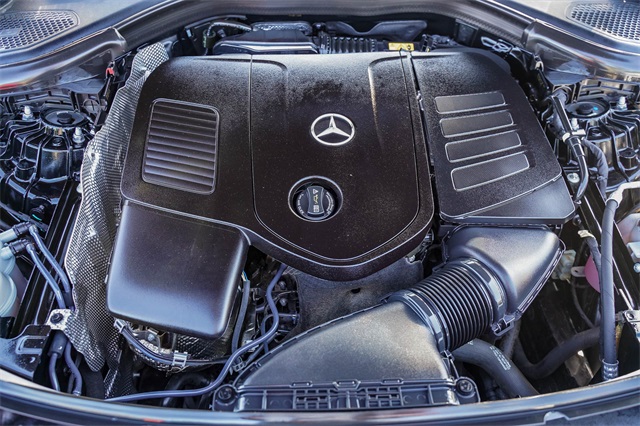 2024 Mercedes-Benz GLC 300 Image 8 of 28