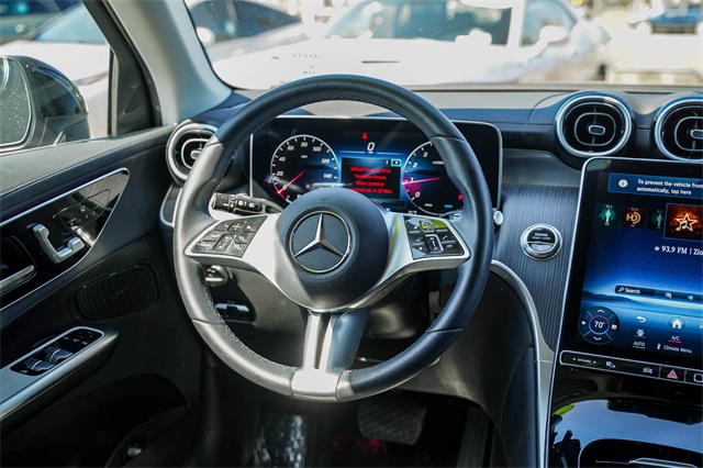 2024 Mercedes-Benz GLC 300 Image 16 of 28