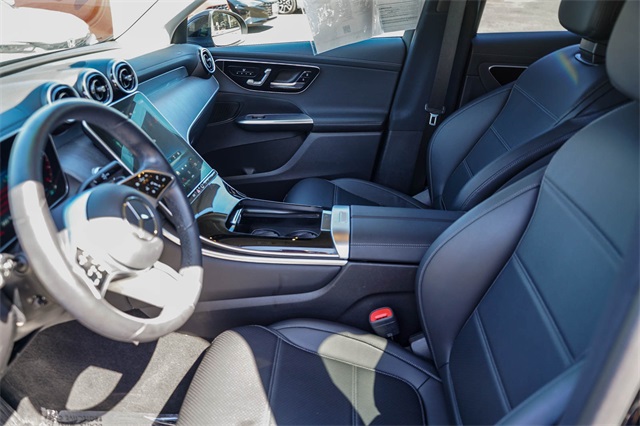 2024 Mercedes-Benz GLC 300 Image 14 of 28