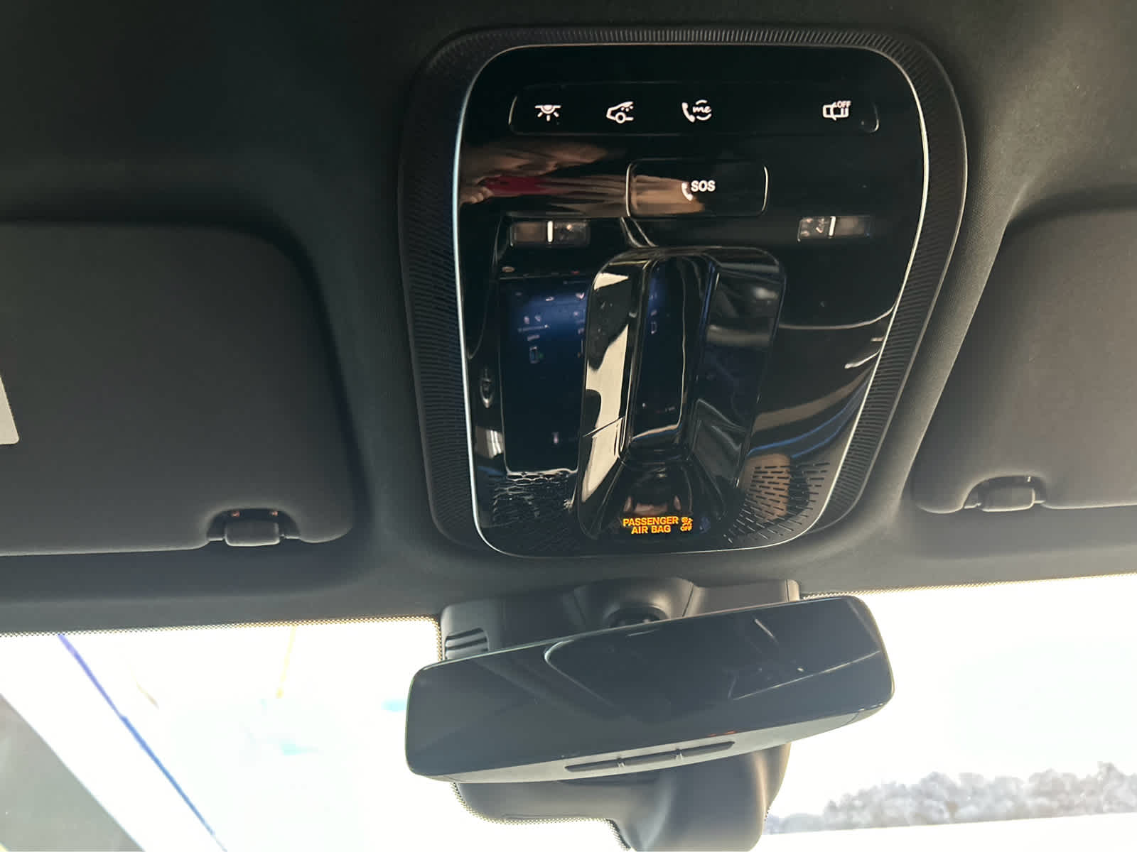 2024 Mercedes-Benz GLC 300 Image 28 of 42