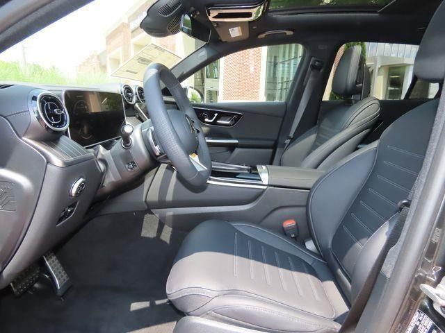 Vehicle image 14 of 25