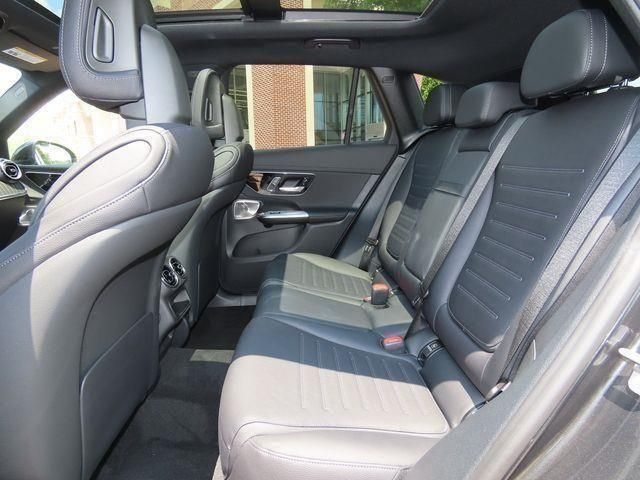 Vehicle image 9 of 25