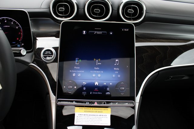 Vehicle image 18 of 42