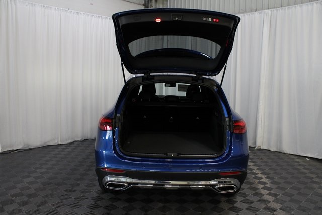 Vehicle image 36 of 42
