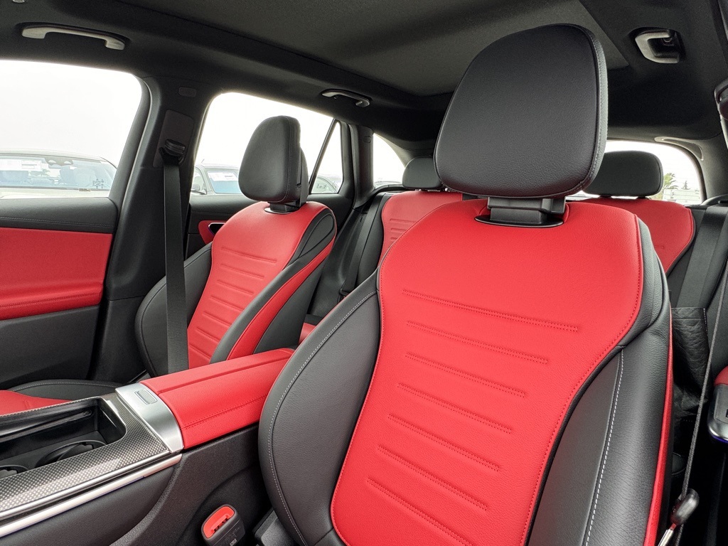 Vehicle image 20 of 29